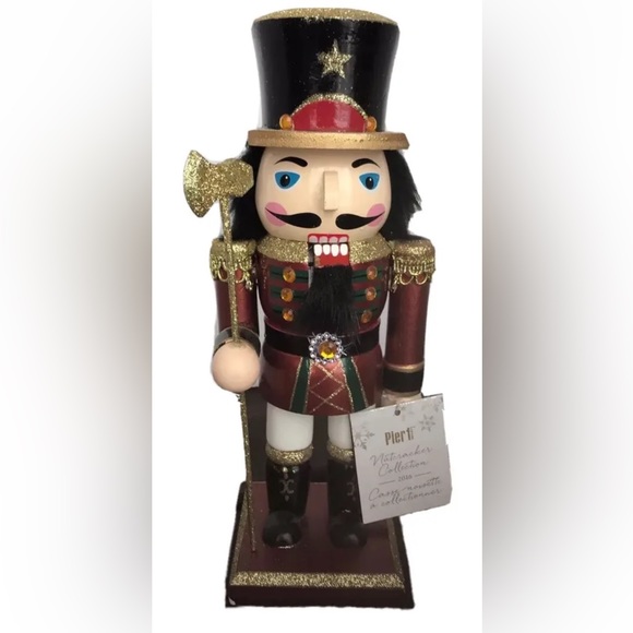 Pier 1  Knight Of The Round Table Embellished Wooden Nutcracker Christmas Decor - Picture 1 of 11